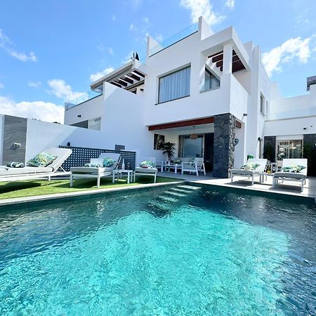 Welcome To Villa Bali A Luxurious Modern Getaway Лос Кристианос Экстерьер фото