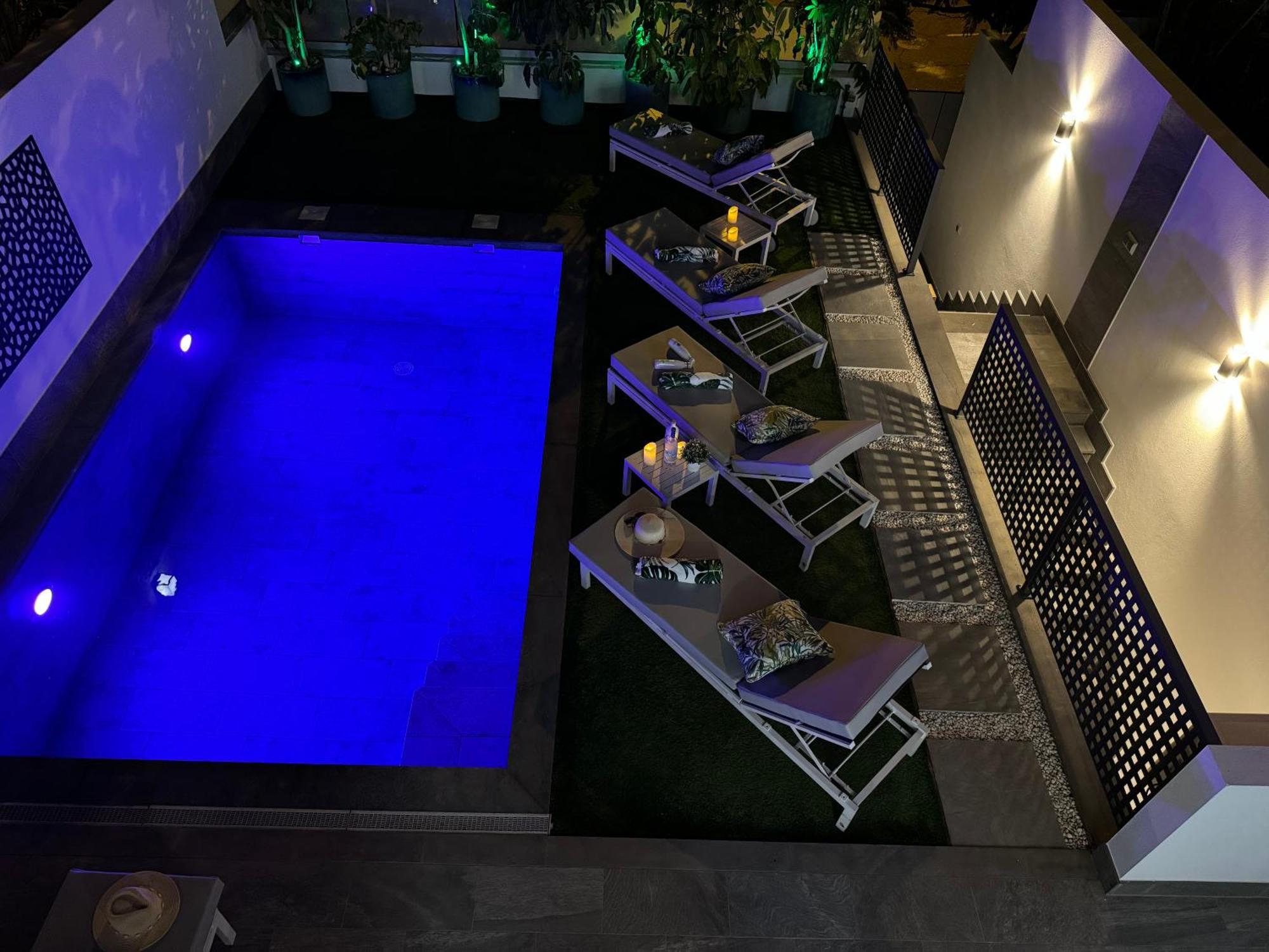 Welcome To Villa Bali A Luxurious Modern Getaway Лос Кристианос Экстерьер фото