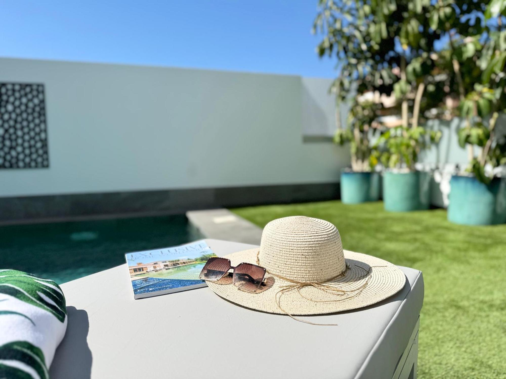 Welcome To Villa Bali A Luxurious Modern Getaway Лос Кристианос Экстерьер фото
