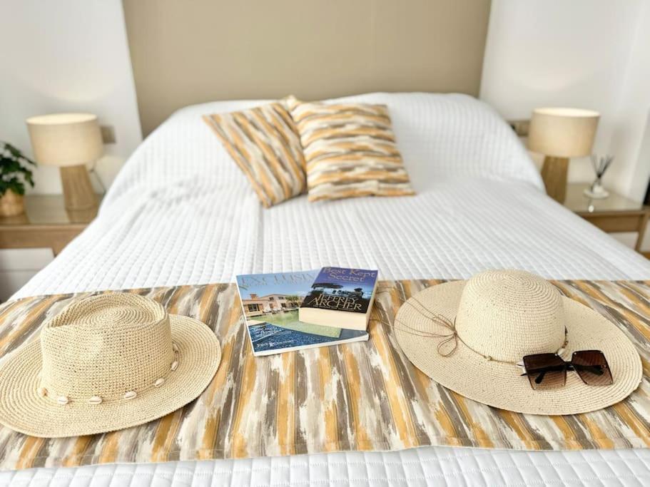Welcome To Villa Bali A Luxurious Modern Getaway Лос Кристианос Экстерьер фото