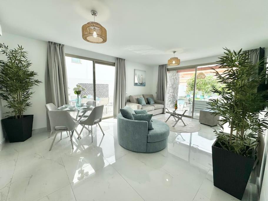 Welcome To Villa Bali A Luxurious Modern Getaway Лос Кристианос Экстерьер фото